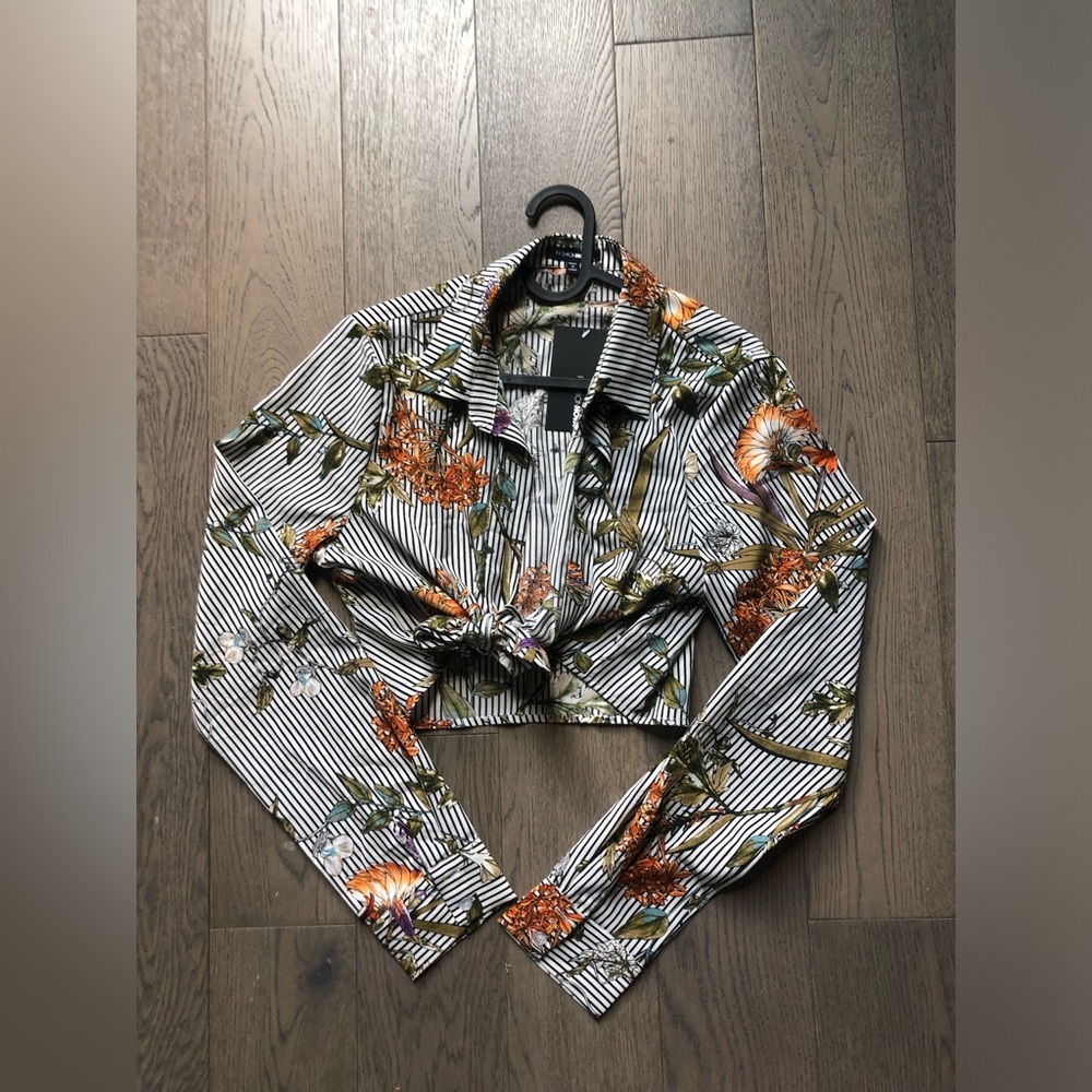 NWT Floral & Striped Cropped Shirt